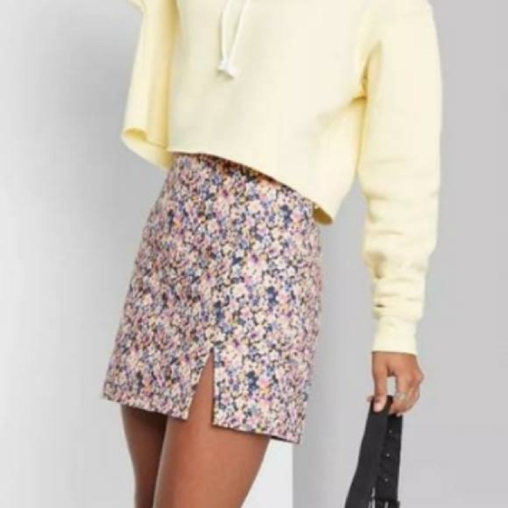 Target Wild Fable High-Rise Side Slit Mini Skirt in Purple Floral Size 00